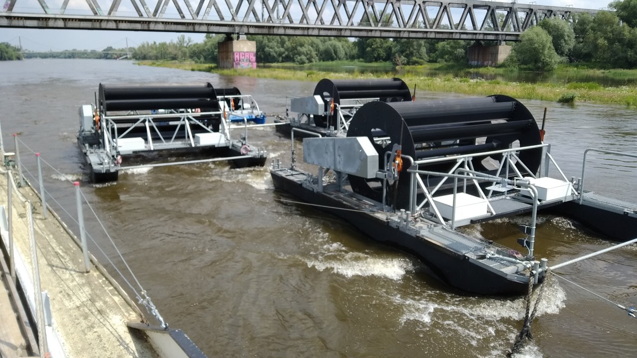 Das erste schwimmende Flottillenkraftwerk durch das Mitwirken der D-I-E Elektro AG
